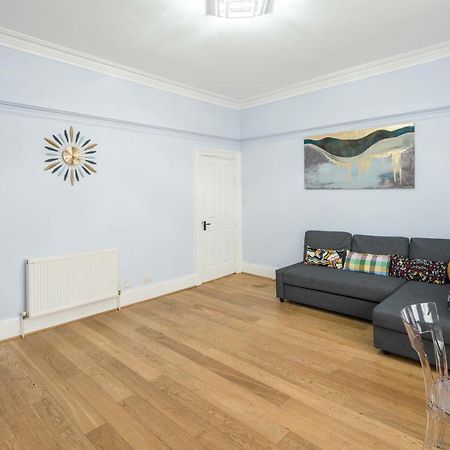 Gloucester Station Gem: 3 Bedroom Oasis 런던 외부 사진