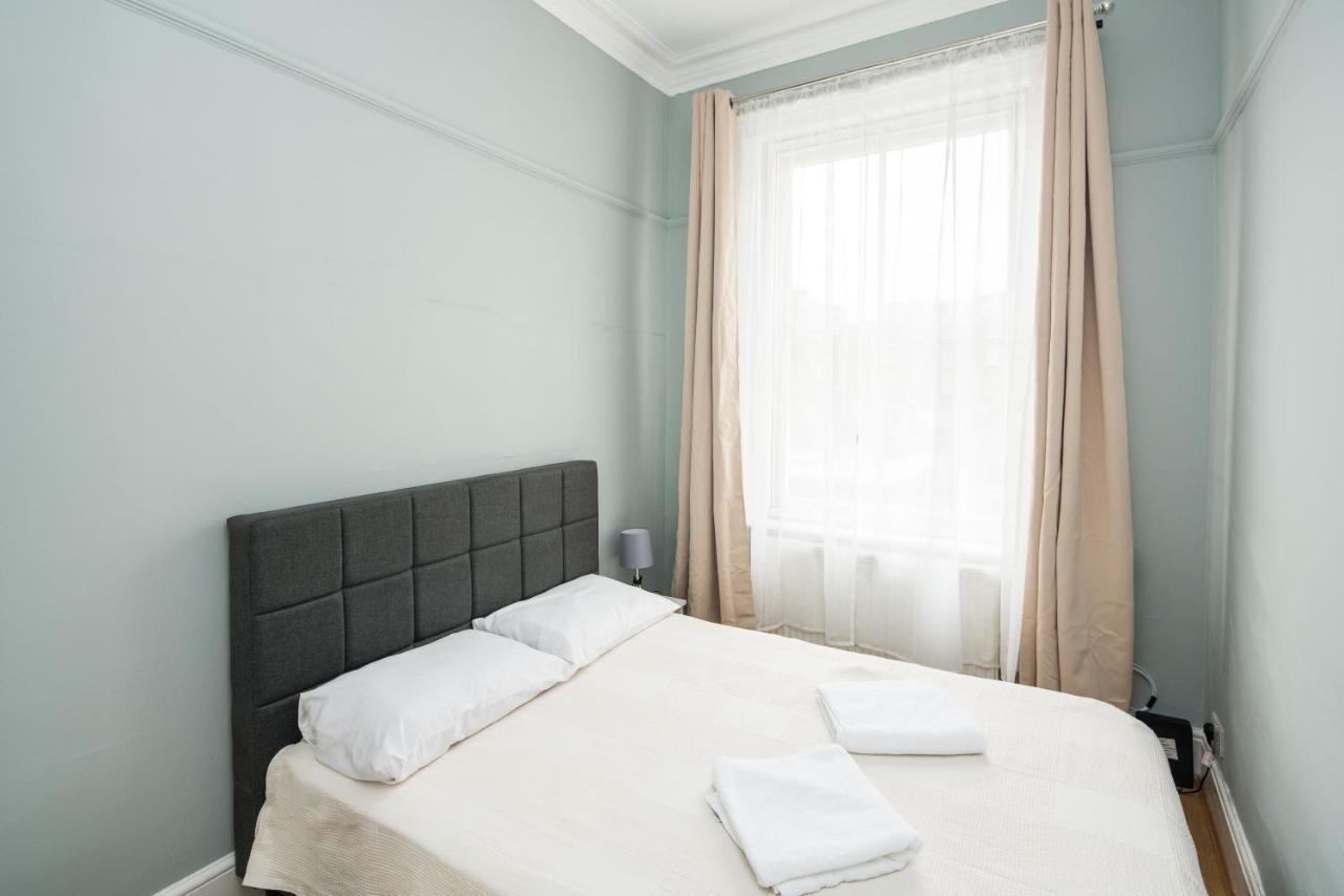 Gloucester Station Gem: 3 Bedroom Oasis 런던 외부 사진